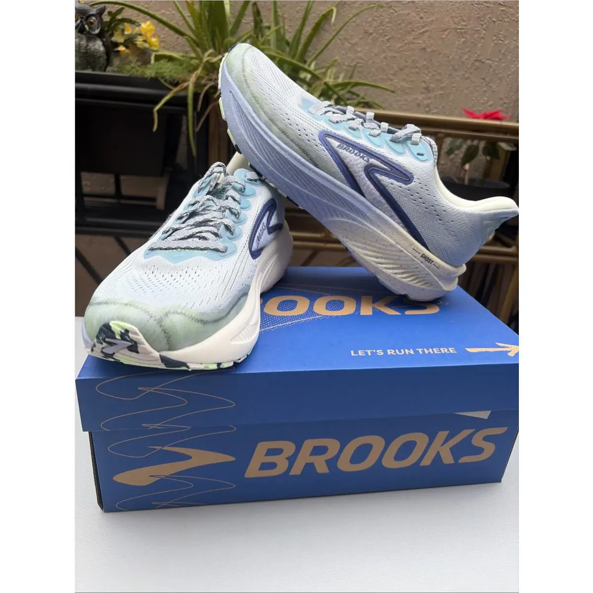 Brooks shoes - Brooks Ghost 17 - Ghost - White 2