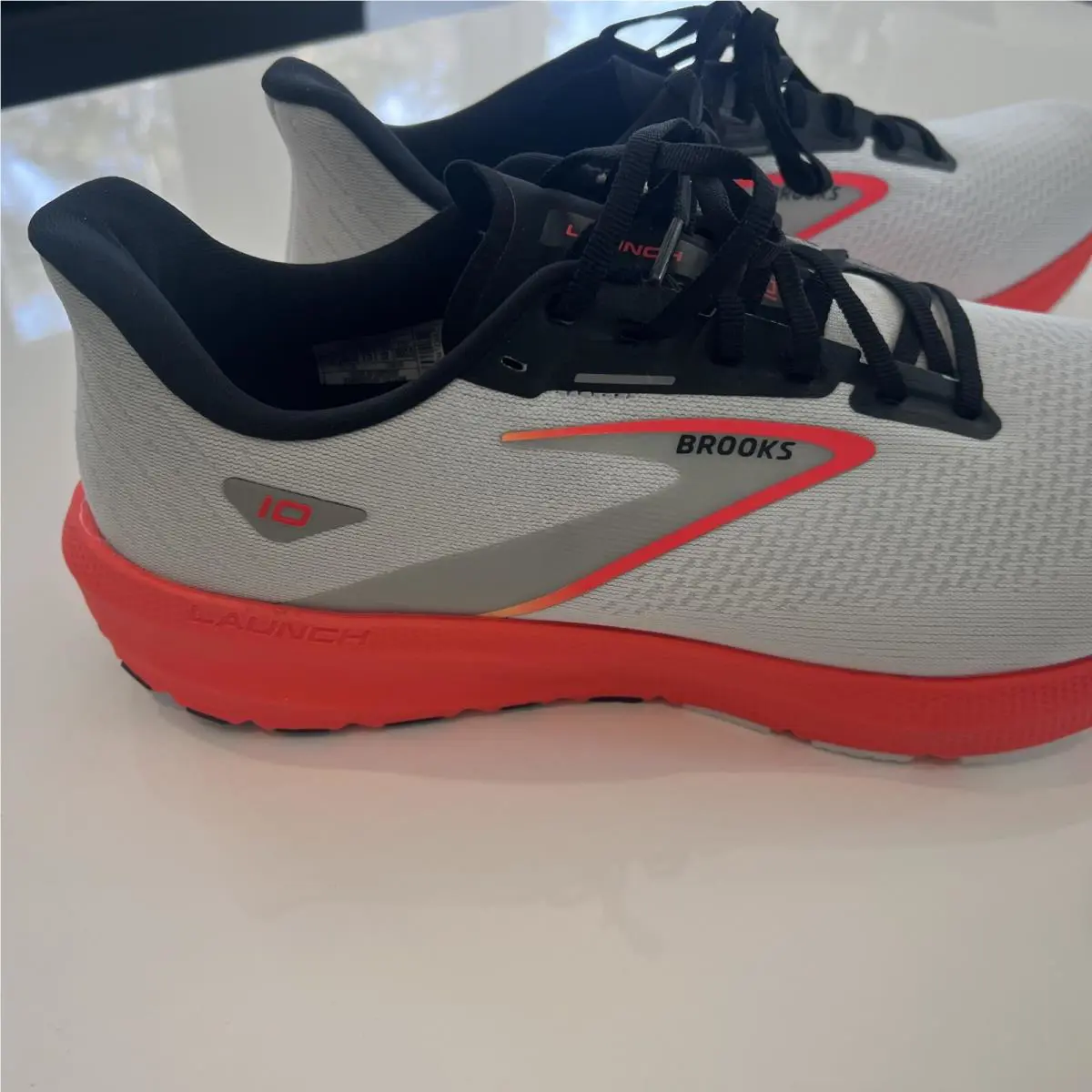 Brooks shoes - Brooks Launch 10 - Launch - 1104101d410 - Gray 1