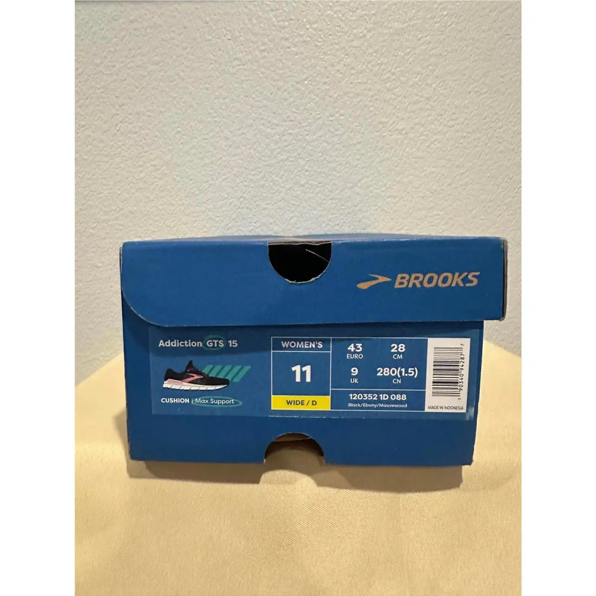 Brooks shoes - Black 1