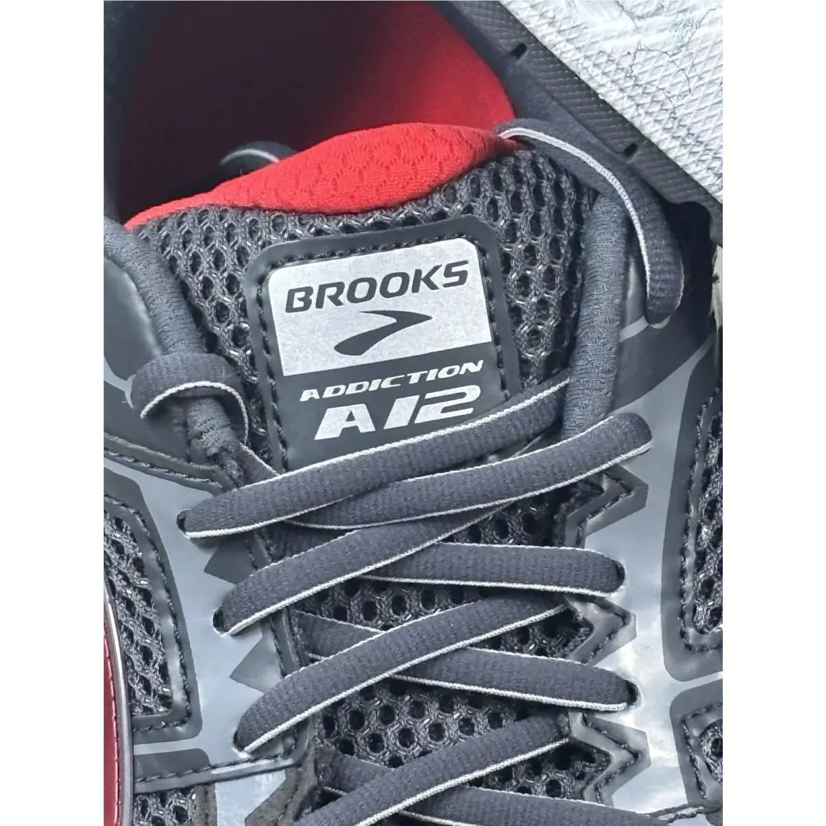 Brooks shoes - Addiction 12 - Addiction - 1101961D095 - Silver 1