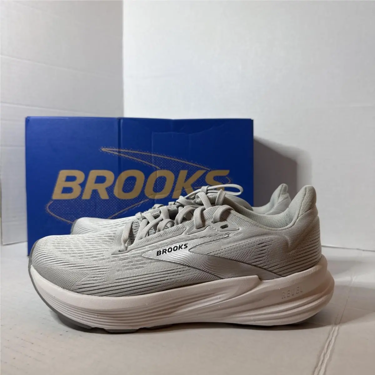 Brooks shoes - Brooks Revel 8 - Revel - 120456-1B-086 - Gray (UPC: 0195394685510) 0