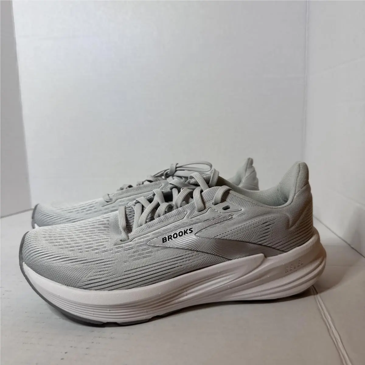 Brooks shoes - Brooks Revel 8 - Revel - 120456-1B-086 - Gray (UPC: 0195394685510) 2