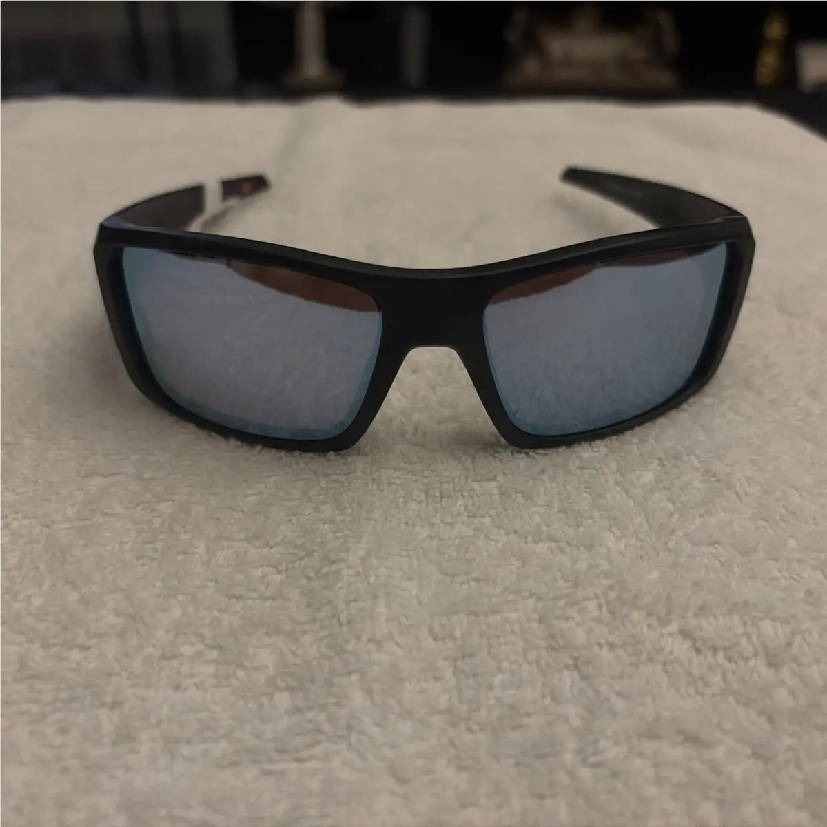 Oakley Heliostat Sunglasses OO9231-0561 Size 61-16-129 3P
