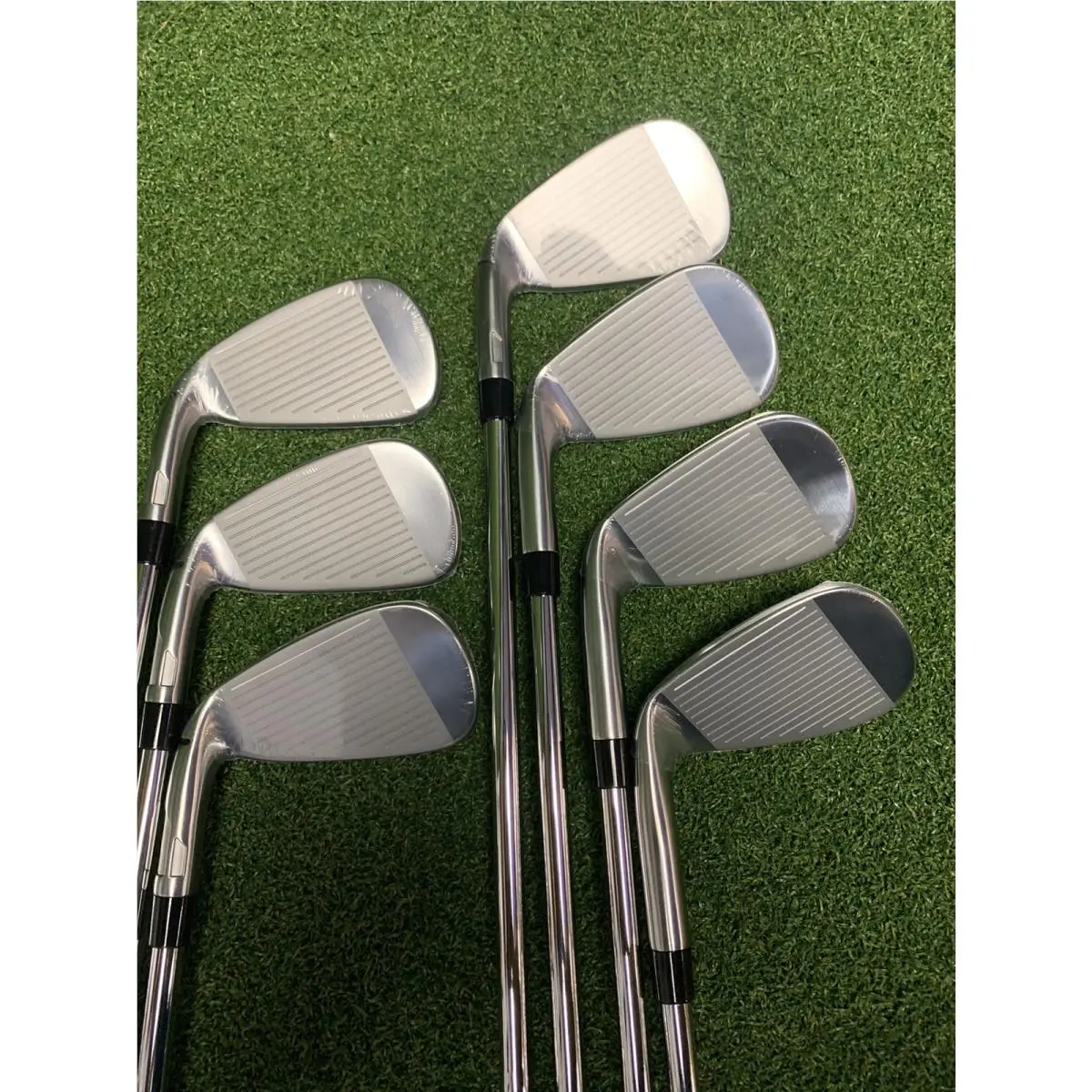 TaylorMade  - KBS MAX MT R|85 - KBS MAX - Silver, Lie Angle: Silver 1