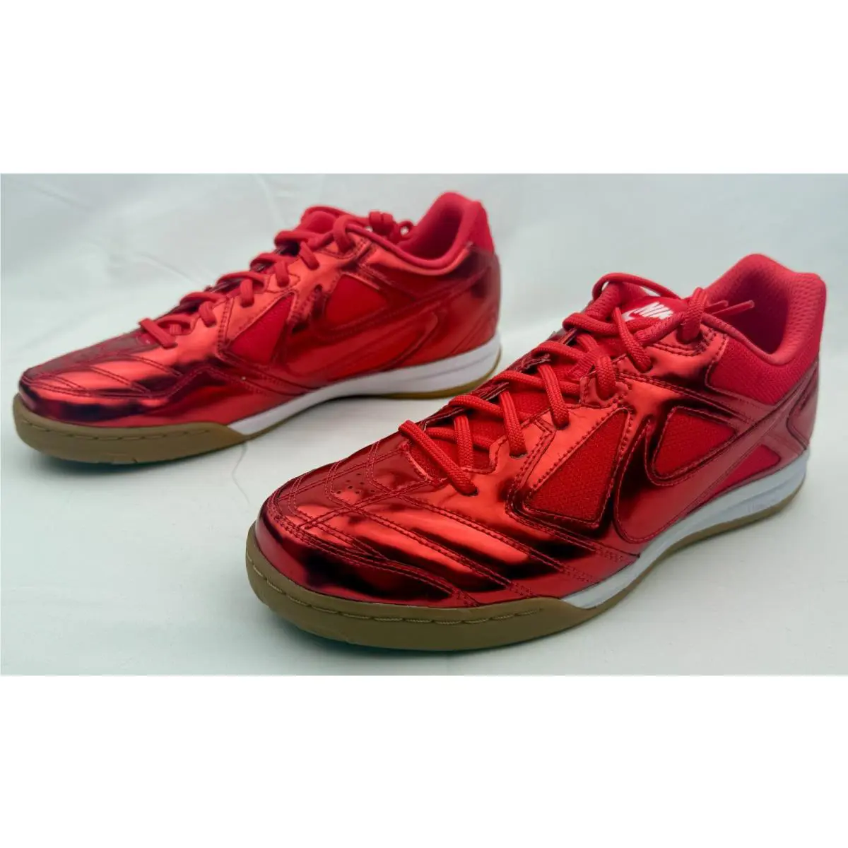 Nike shoes - Red 4