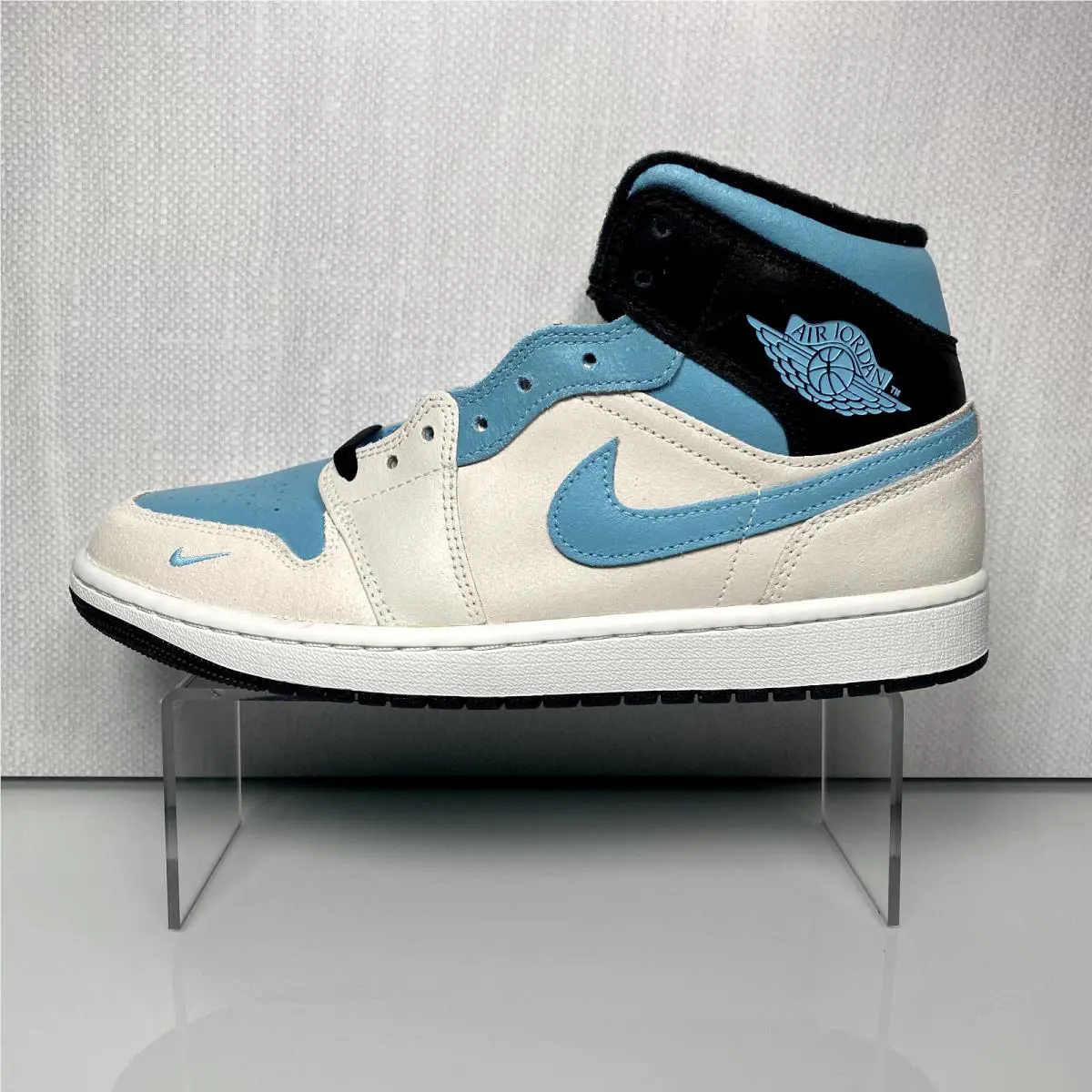 Nike shoes - Air Jordan 1 Mid SE - IM6567-121 - Blue 14