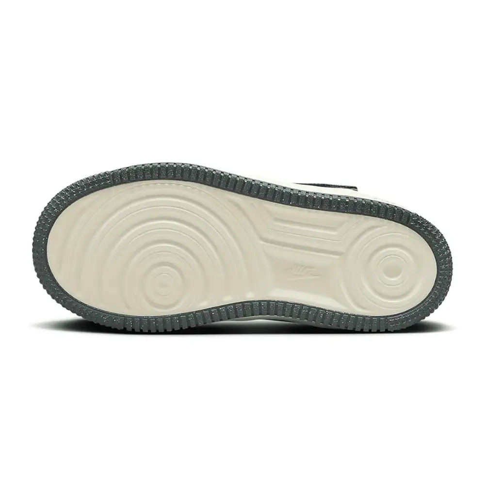 Nike shoes - HJ4293 100 - HJ4293 100 - Coconut Milk/Vintage Green 3