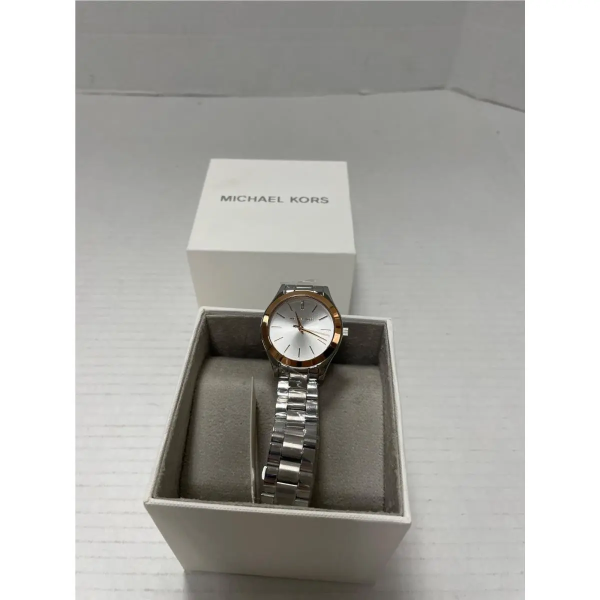 Michael Kors Dial Lady`s Watch