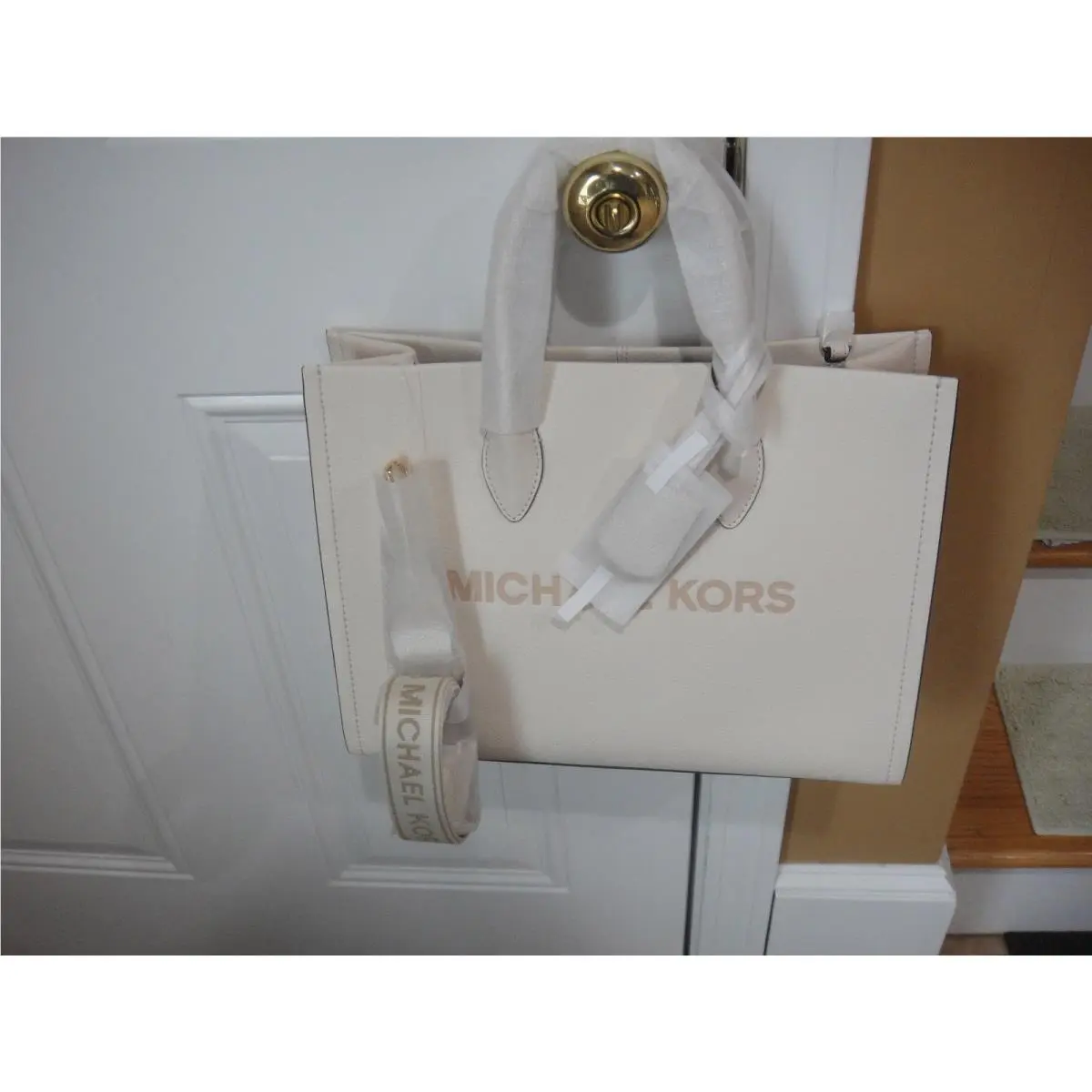 Mirella Med Pebble Leather Tote Bag.MSRP$398.00 100%Authentic by Michael Kors
