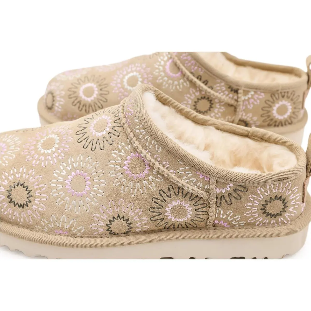 UGG shoes - Mustard Seed 11