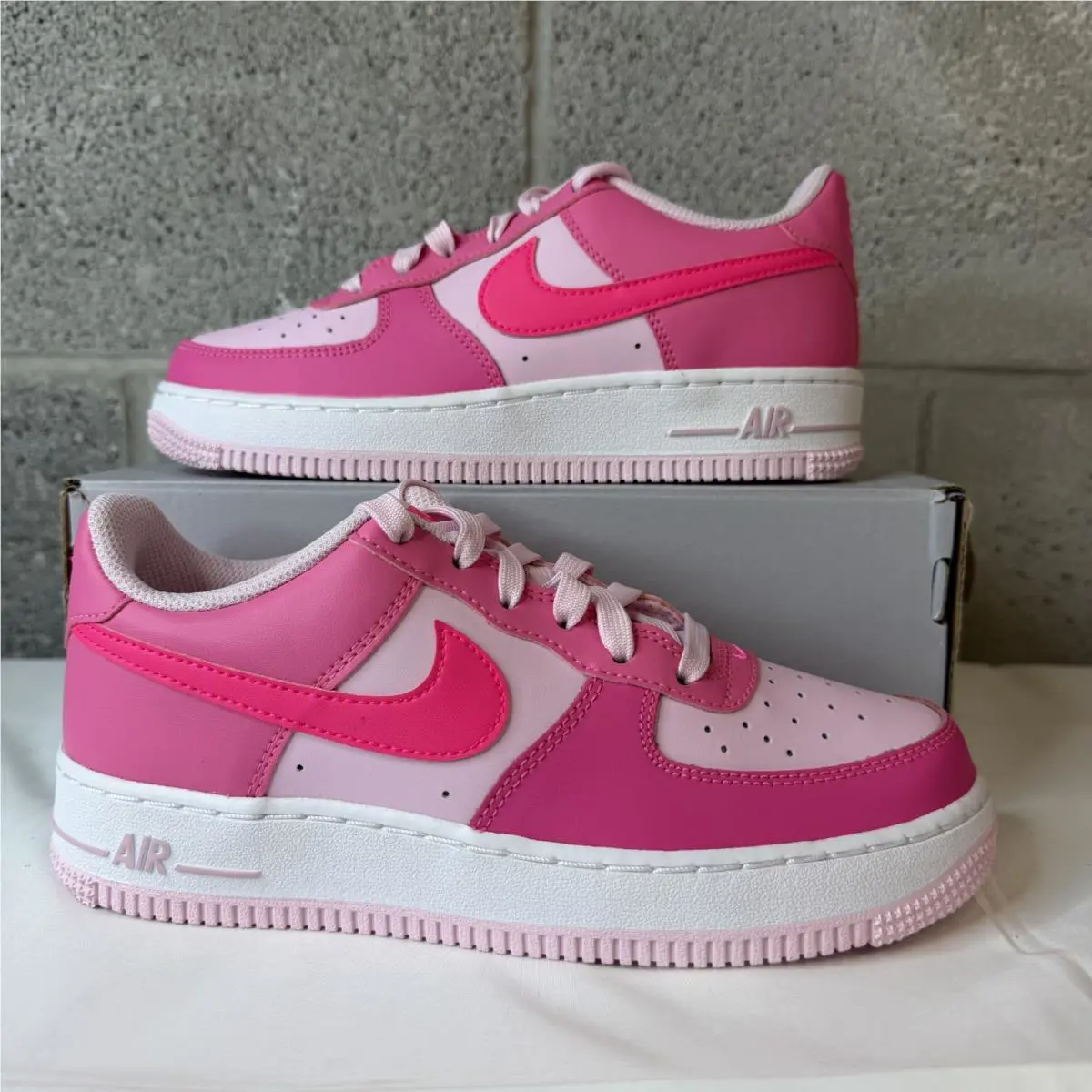Nike shoes - IO7454-684 4 - IO7454 684 - Pink (UPC: 198487623864) 0