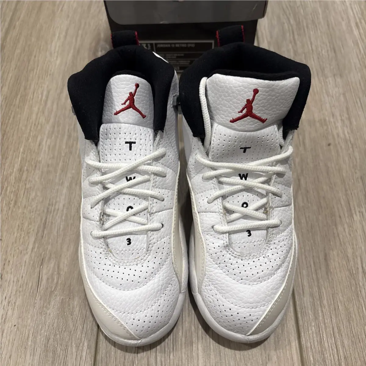 Nike shoes - Nike Retro - Retro - 151186 163 - White (UPC: 197600877467) 0