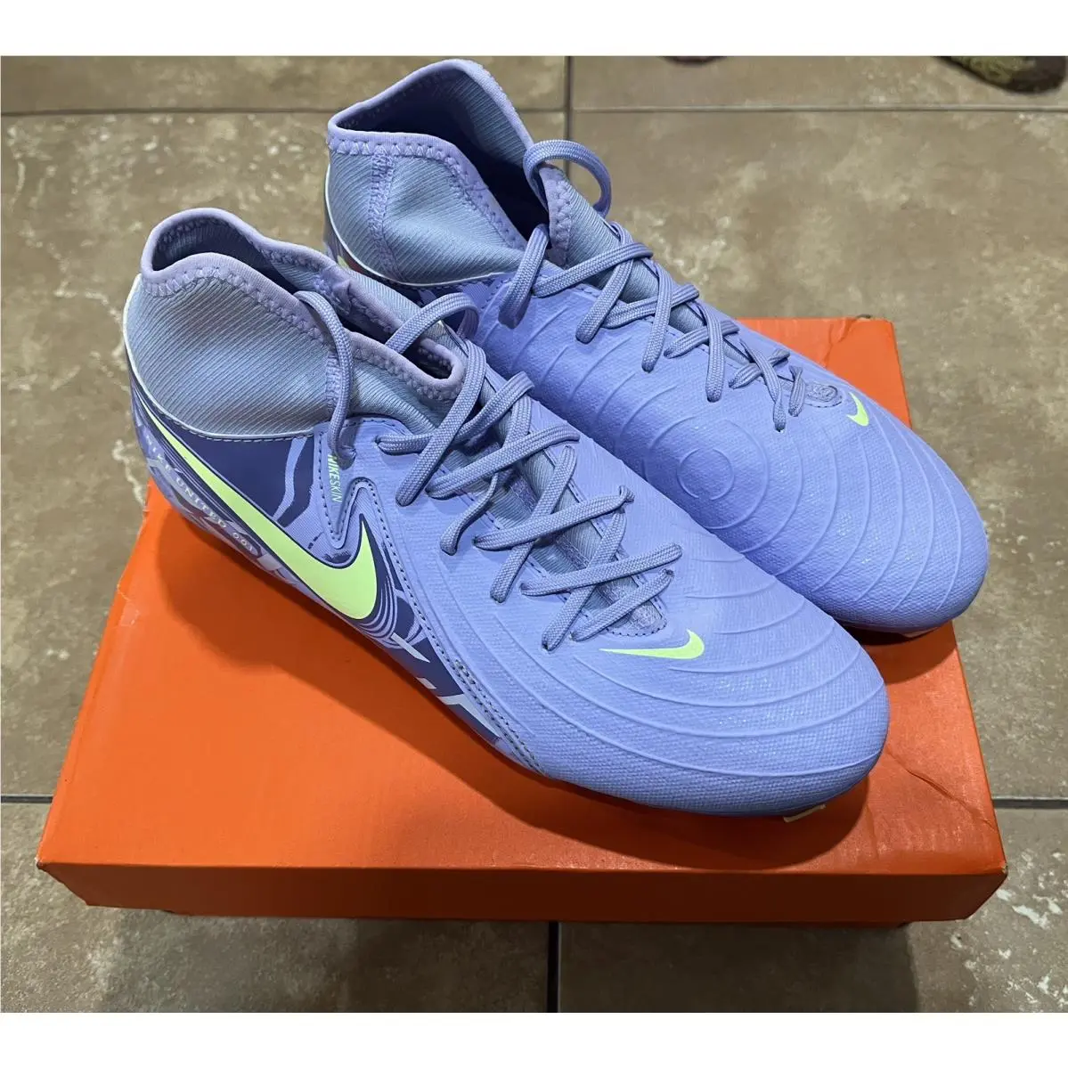 Nike Phantom Luna 2 Academy MG United Pack 2025 Purple Agate - HF1598-500