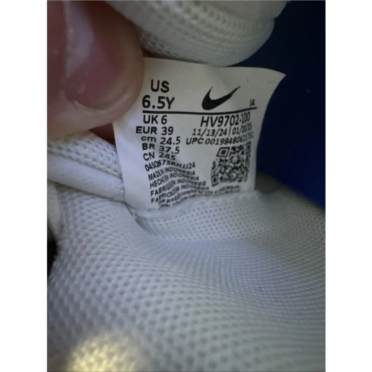 Nike shoes - White (UPC: 0198480621751) 6
