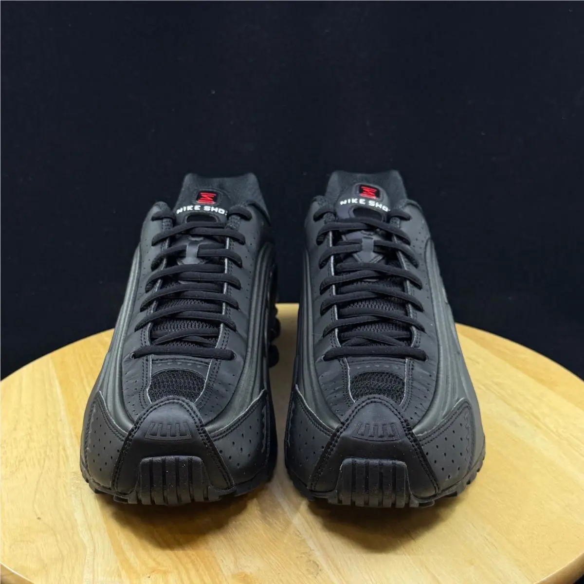 Nike shoes - Black 4