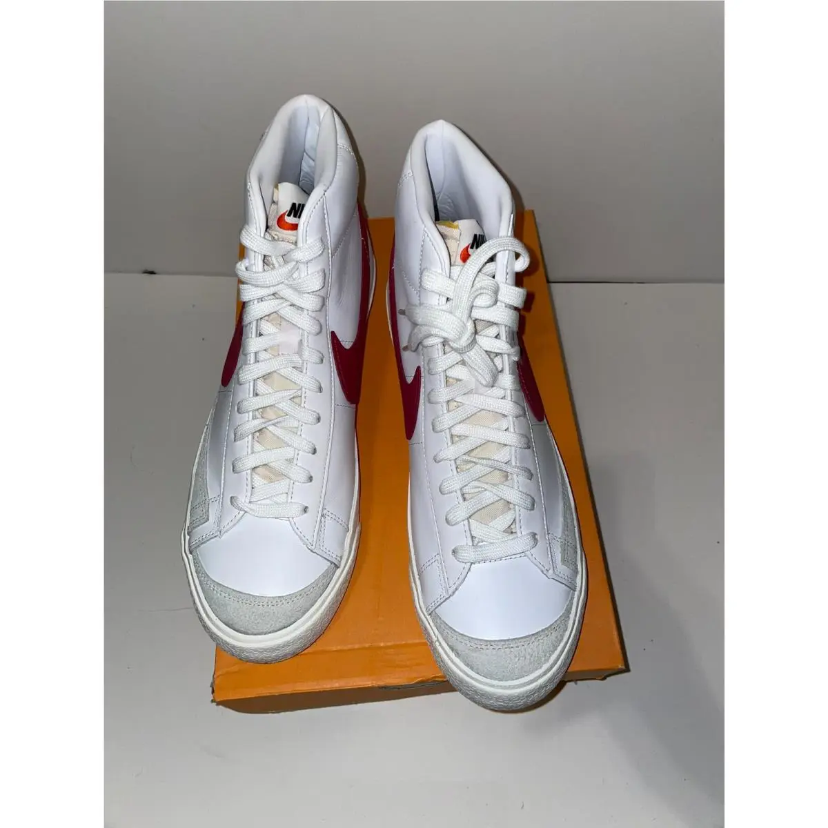 Nike shoes - White 4