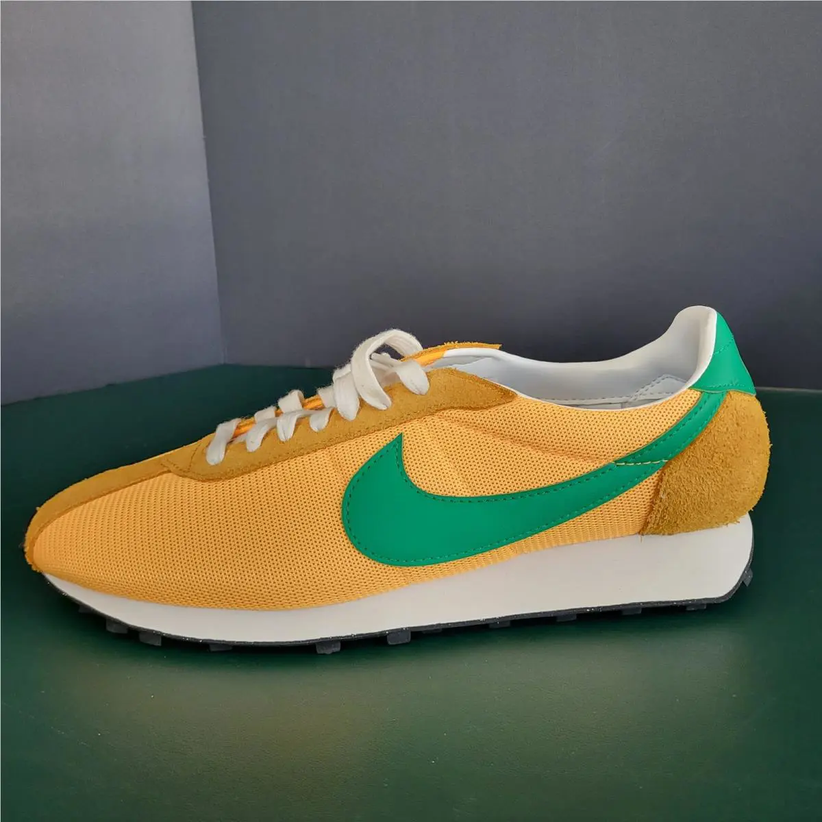 Nike shoes - Nike LD 1000 - HJ4687-800 - Orange 1