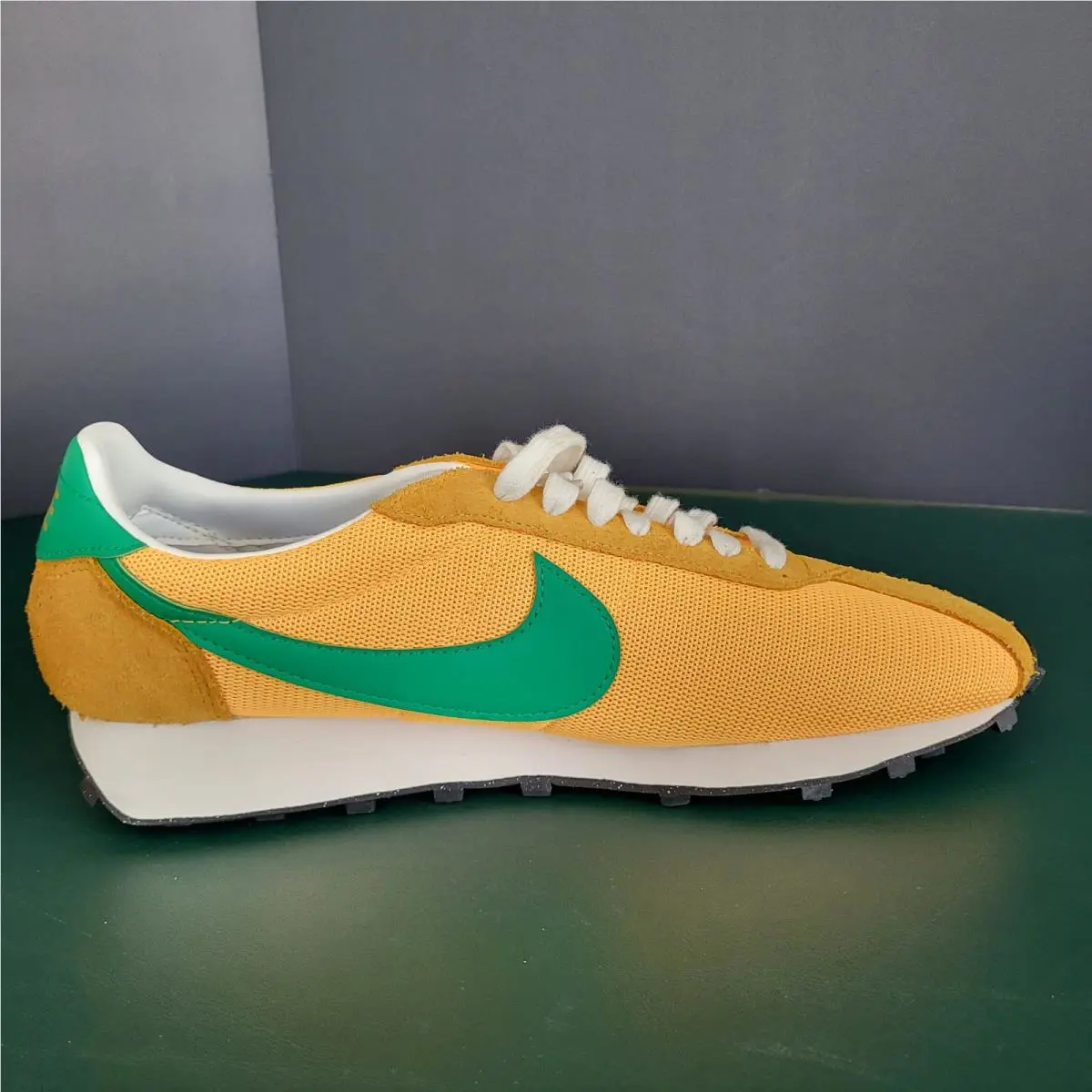 Nike shoes - Nike LD 1000 - HJ4687-800 - Orange 2