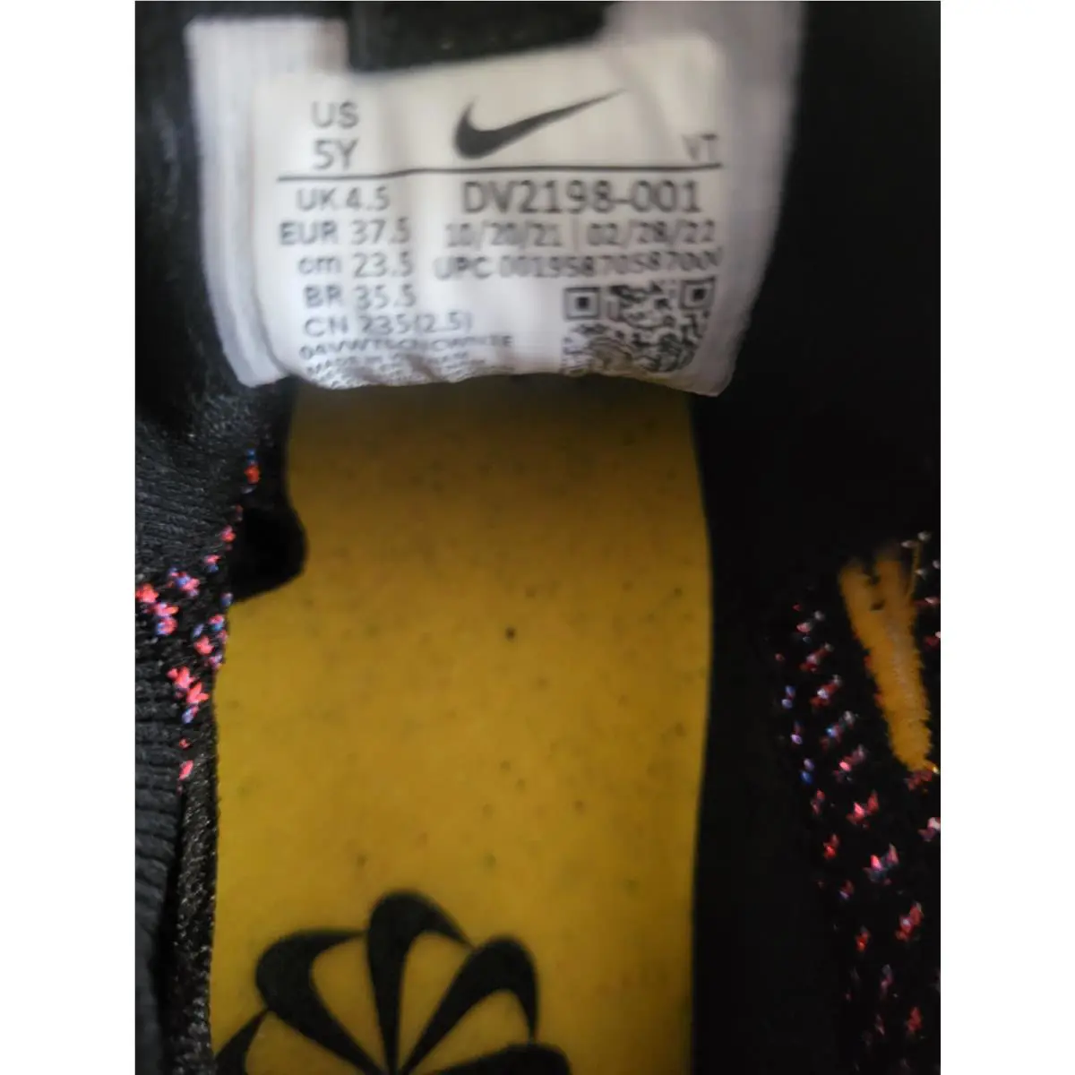 Nike shoes - Nike Air VaporMax 2021 - Air VaporMax - Black university gold 2