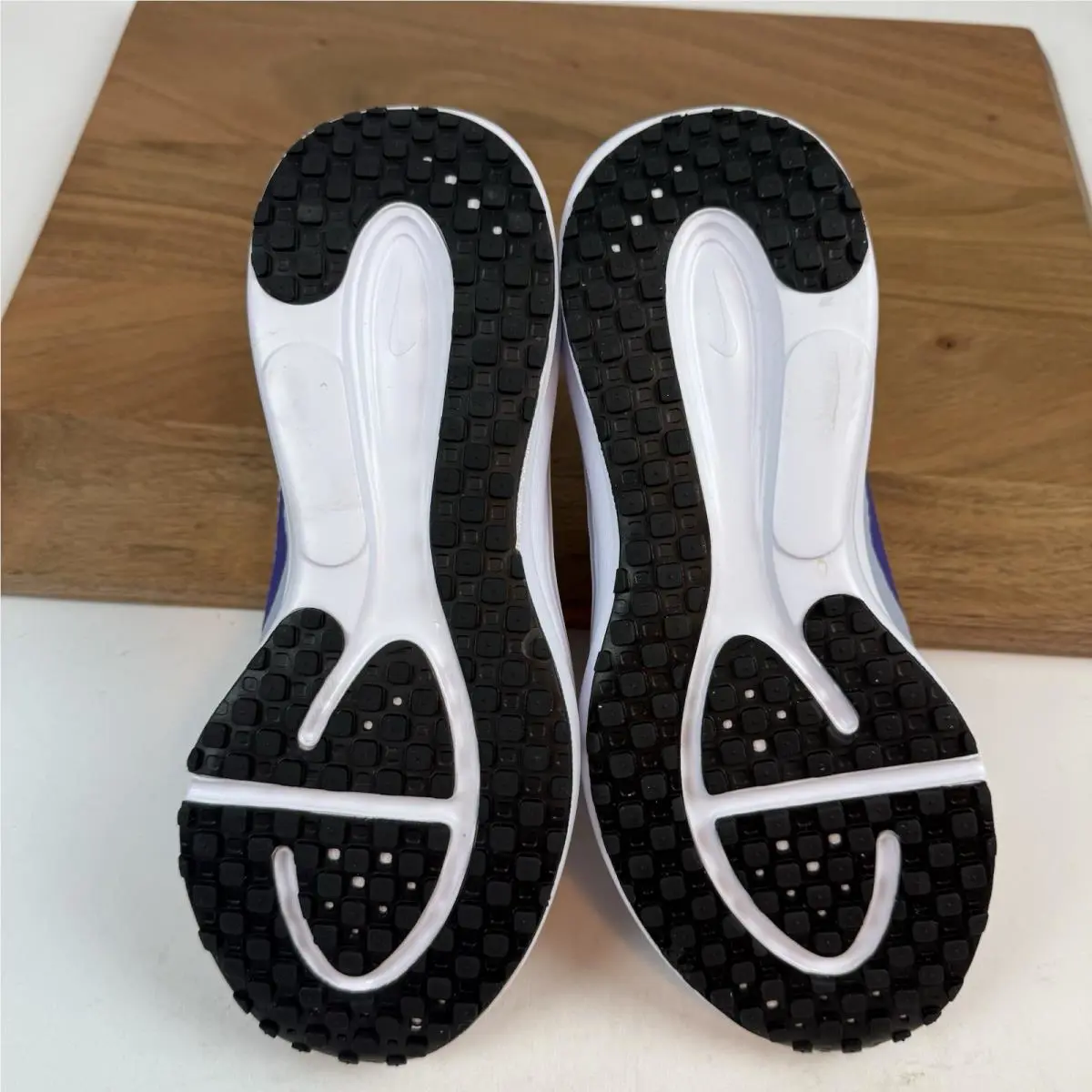 Nike shoes - White 5
