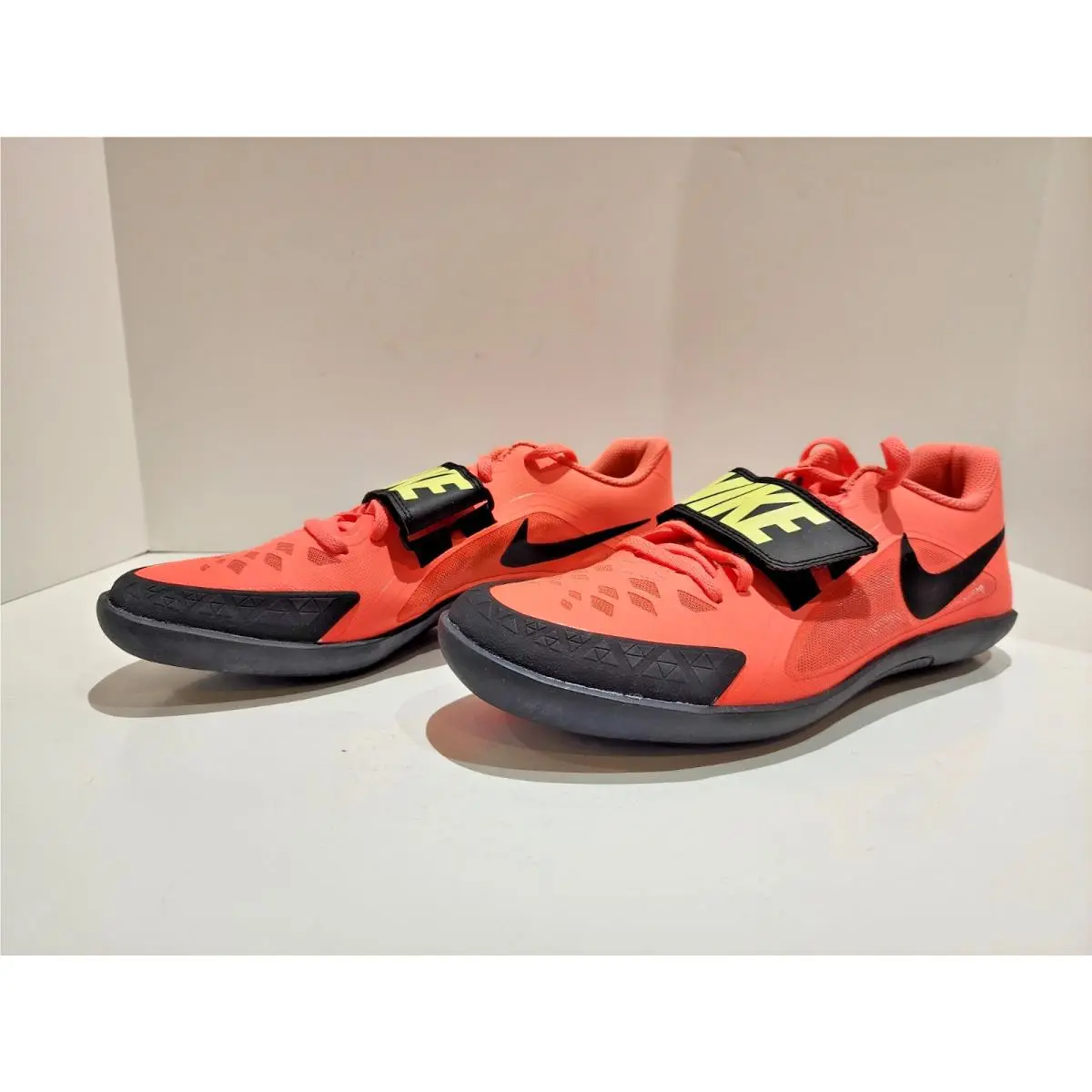 Nike shoes - Nike Zoom Rival SD 2 - 685134 800 - Bright Mango and Black 9