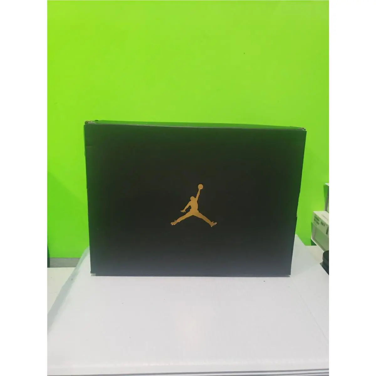 Nike shoes - Jordan Max Aura 5 - Max Aura - Black/Metallic Gold/White (UPC: 196969269098) 13