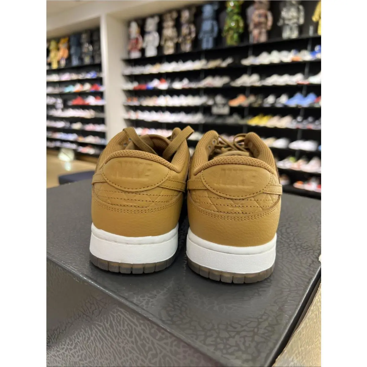 Nike shoes (UPC: 196150237912) 1