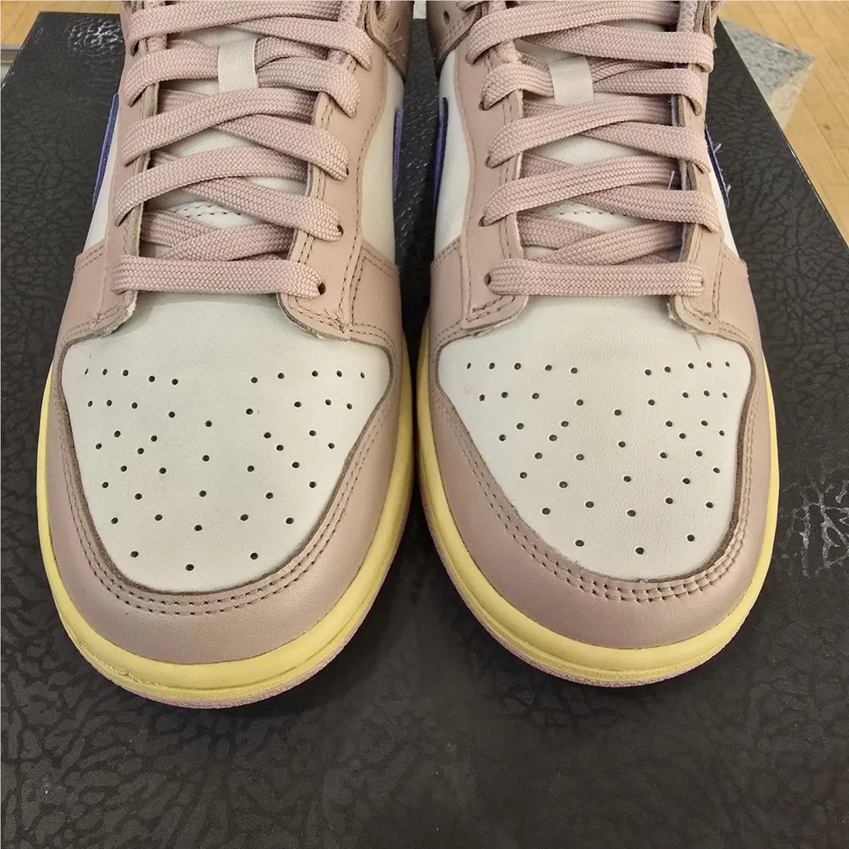 Nike shoes - Pink 1