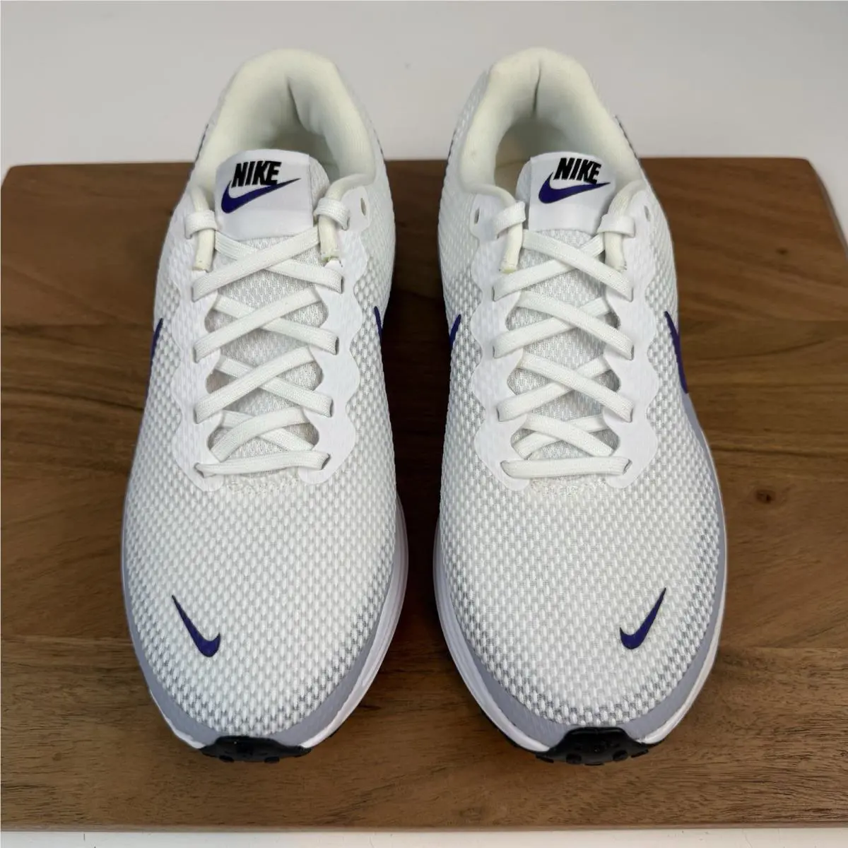 Nike shoes - White 4