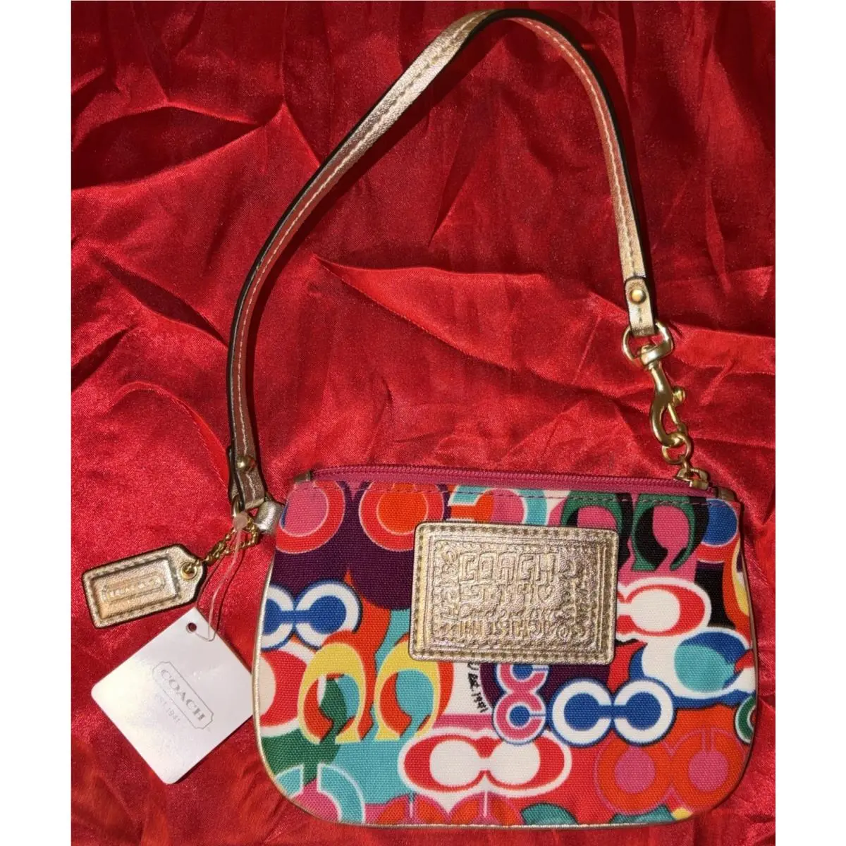 Coach Poppy Opt Art Colorful Graffiti Wristlet Patch Creed F48151 Daisy