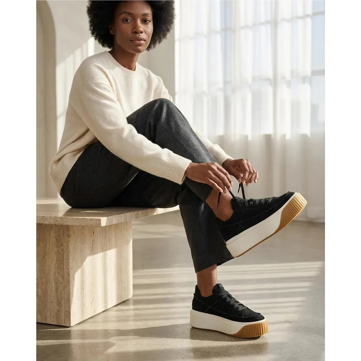 UGG shoes - Black (UPC: 197634015347) 1