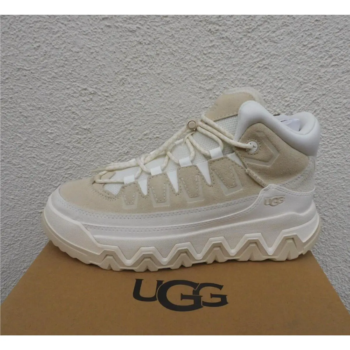 UGG shoes - UGG CapTrail - CapTrail - Beige (UPC: 197634326856) 1