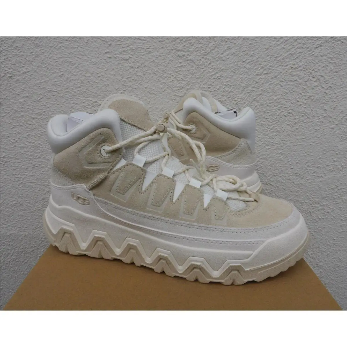 UGG shoes - UGG CapTrail - CapTrail - Beige 0