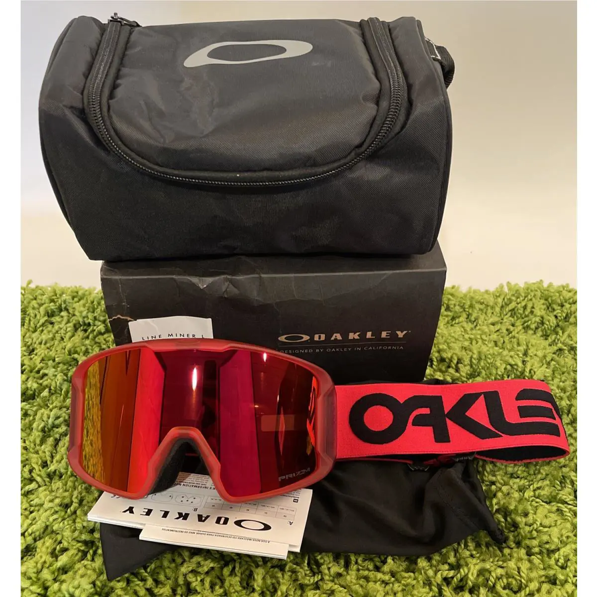 Oakley Line Miner L Snow Goggles Redline Prizm Torch Iridium