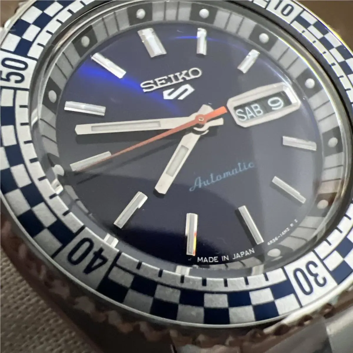 Seiko deal-SRPK65 Men Sport Automatic Rotating Bezel Date 100m WR Bns