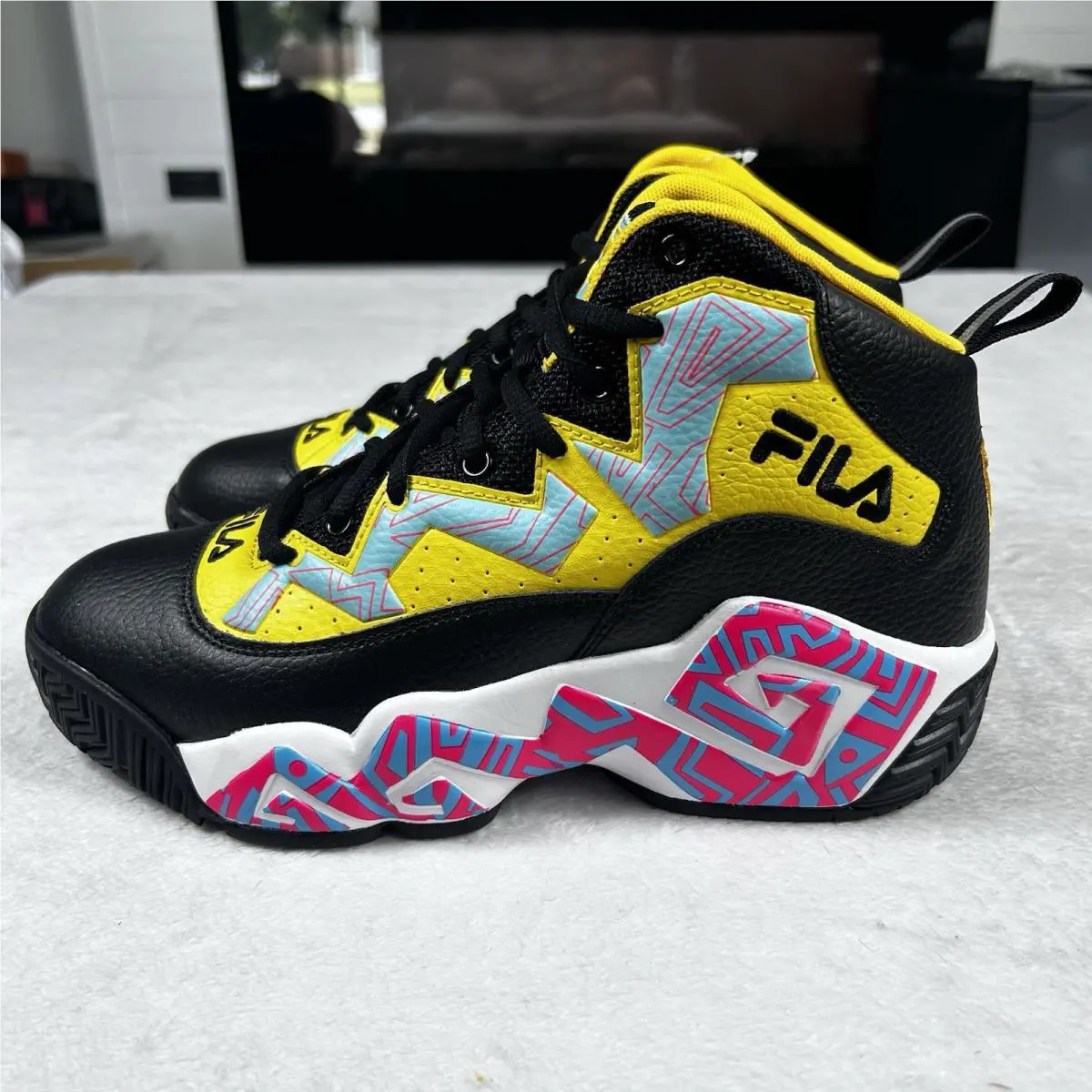 Fila shoes - FILA MB - 1BM01742-042 - Black (UPC: 0691115171886) 1