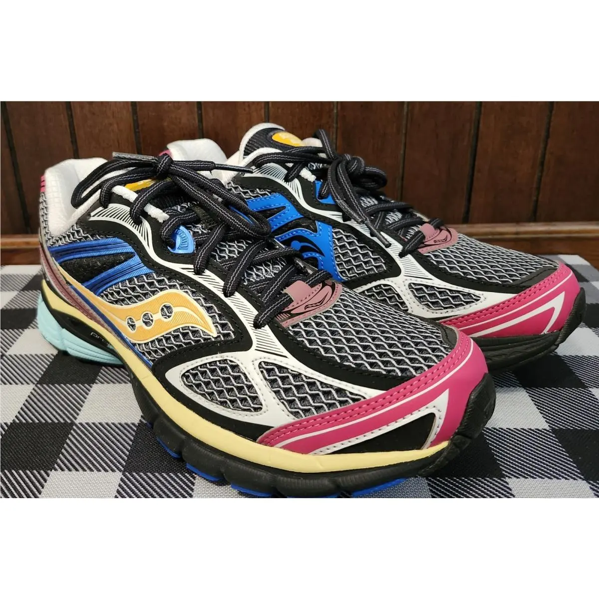Saucony shoes - Saucony ProGrid Omni - ProGrid Omni - S70739-65 - BLACK/MULTI 3