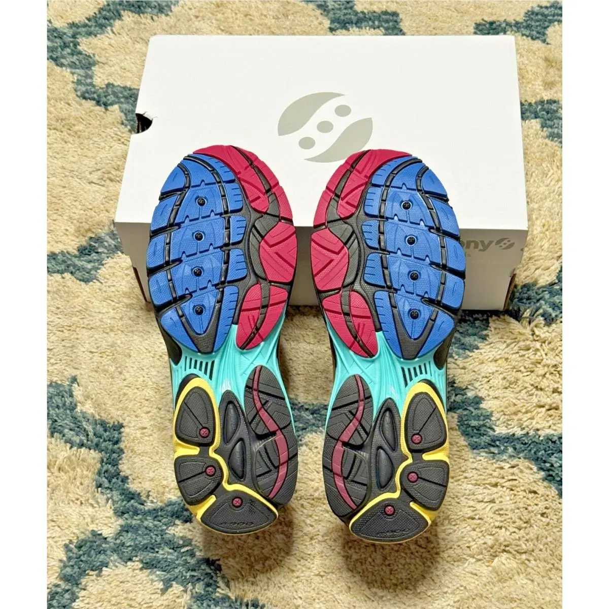 Saucony shoes - Saucony ProGrid Omni 9 Foot Locker Exclusive - S70739-65 - Multicolor 5
