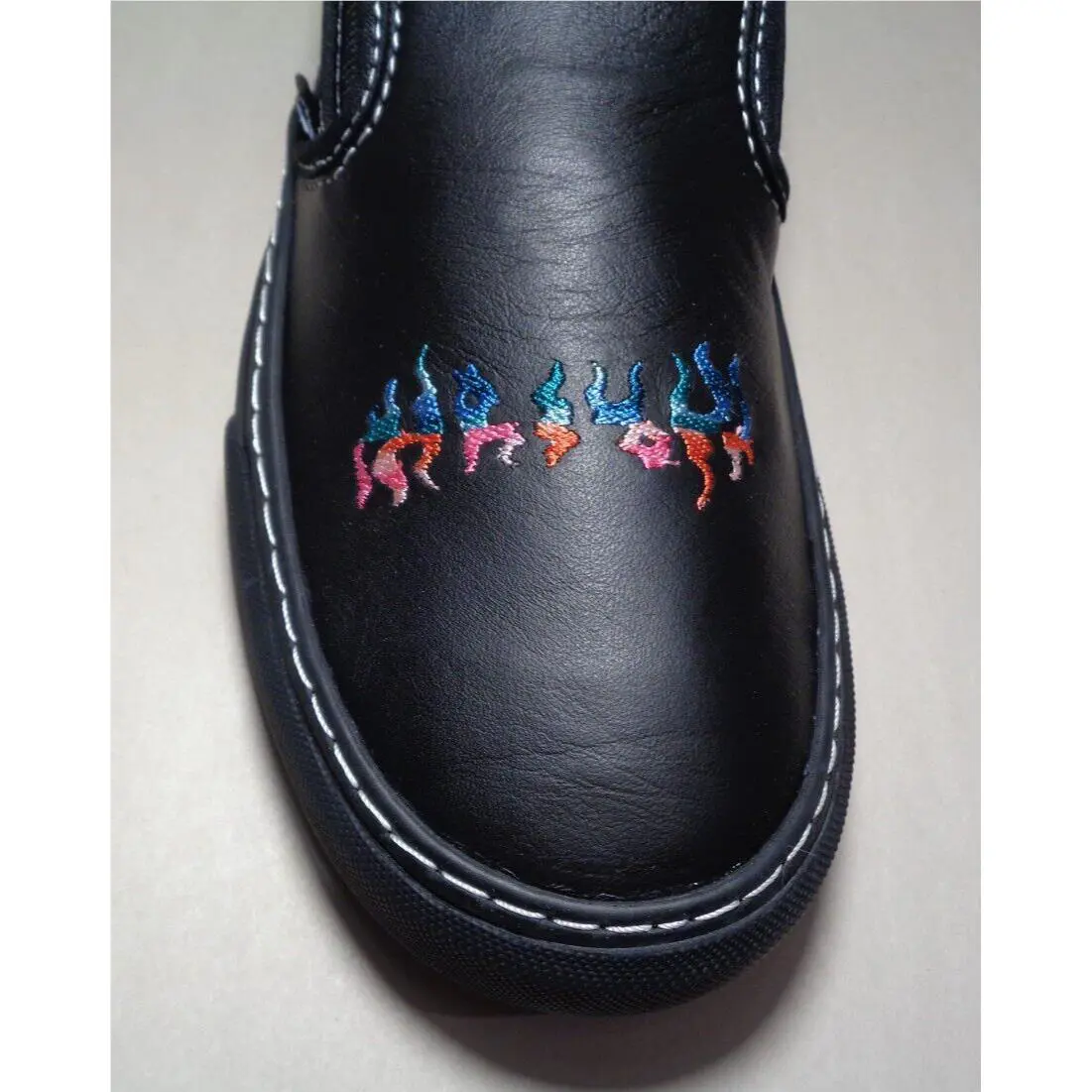 Vans shoes - Black (UPC: 195439326095) 4