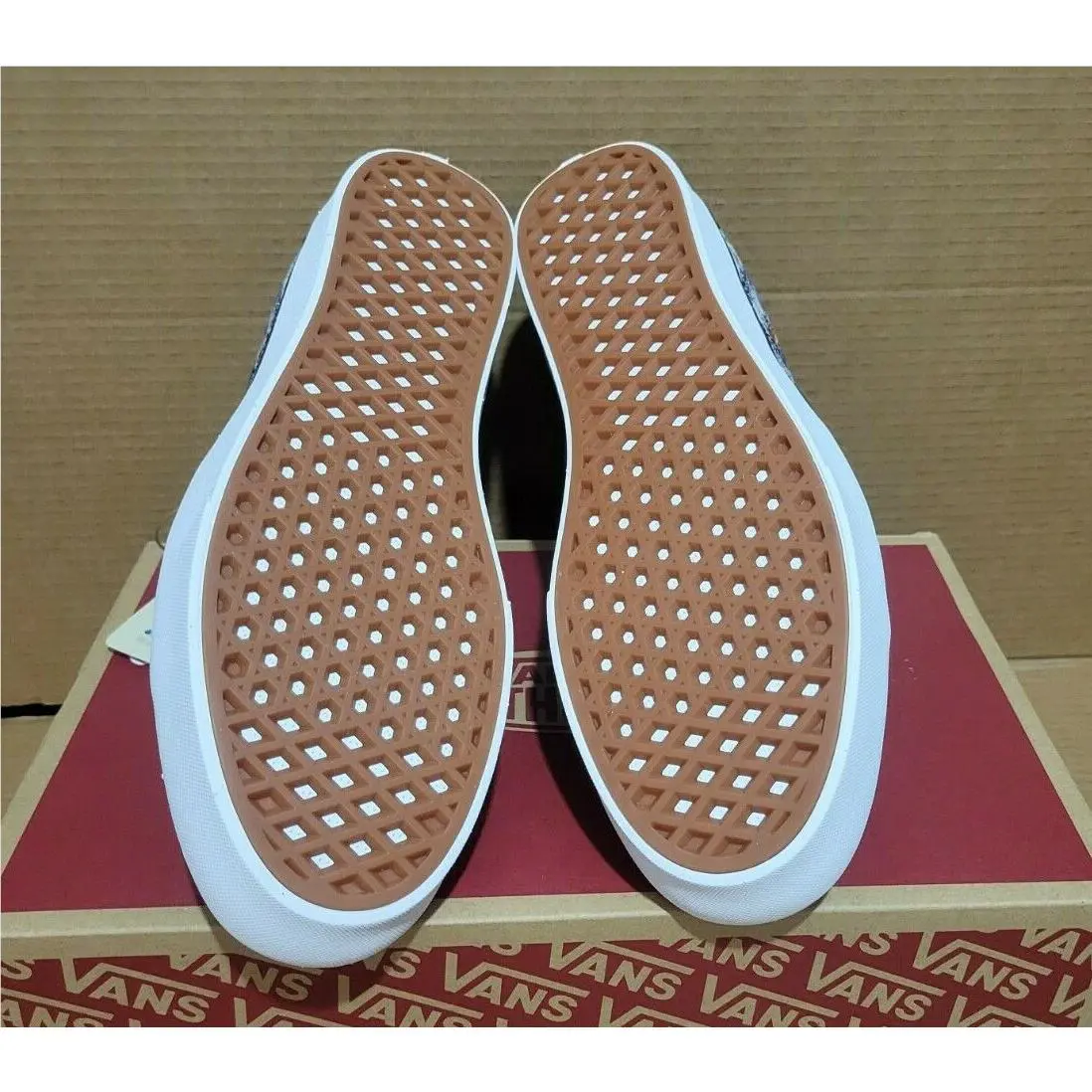 Vans shoes - Comfycush SK8-Hi - Comfycush - Black (Discovery) Project Cat/Playing Tigers 4
