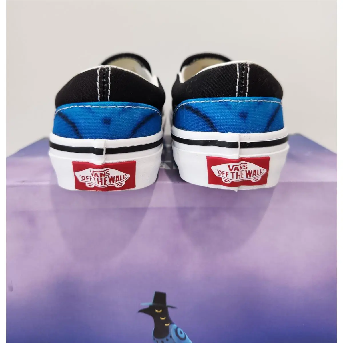 Vans shoes - Blue (UPC: 198270303942) 1