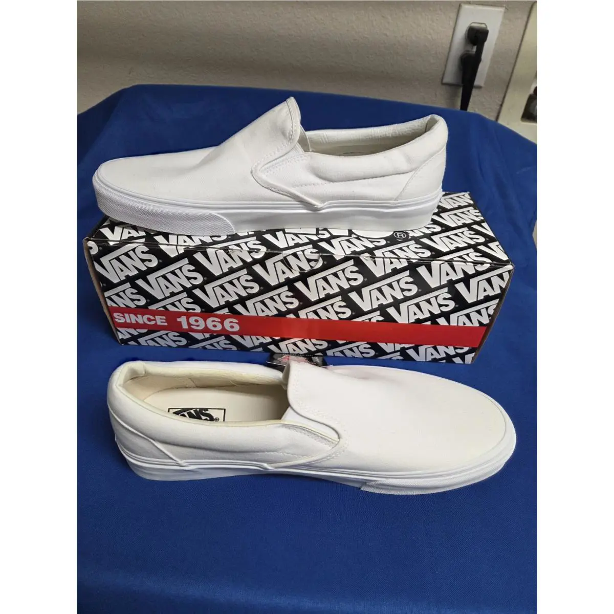 Vans shoes - VANS Classics - Classics - White 2