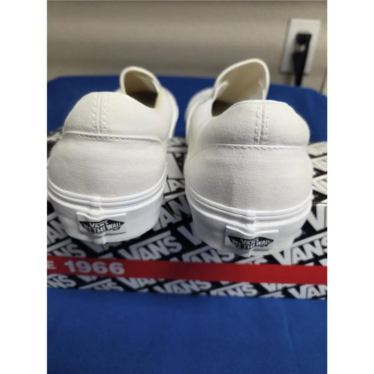 Vans shoes - VANS Classics - Classics - White 3