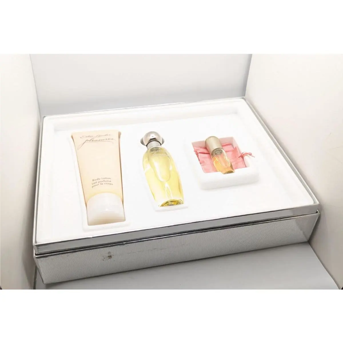 Vintage Estee Lauder Pleasures To Go Set Eau De Parfum Spray Body Lotion 1.7 OZ