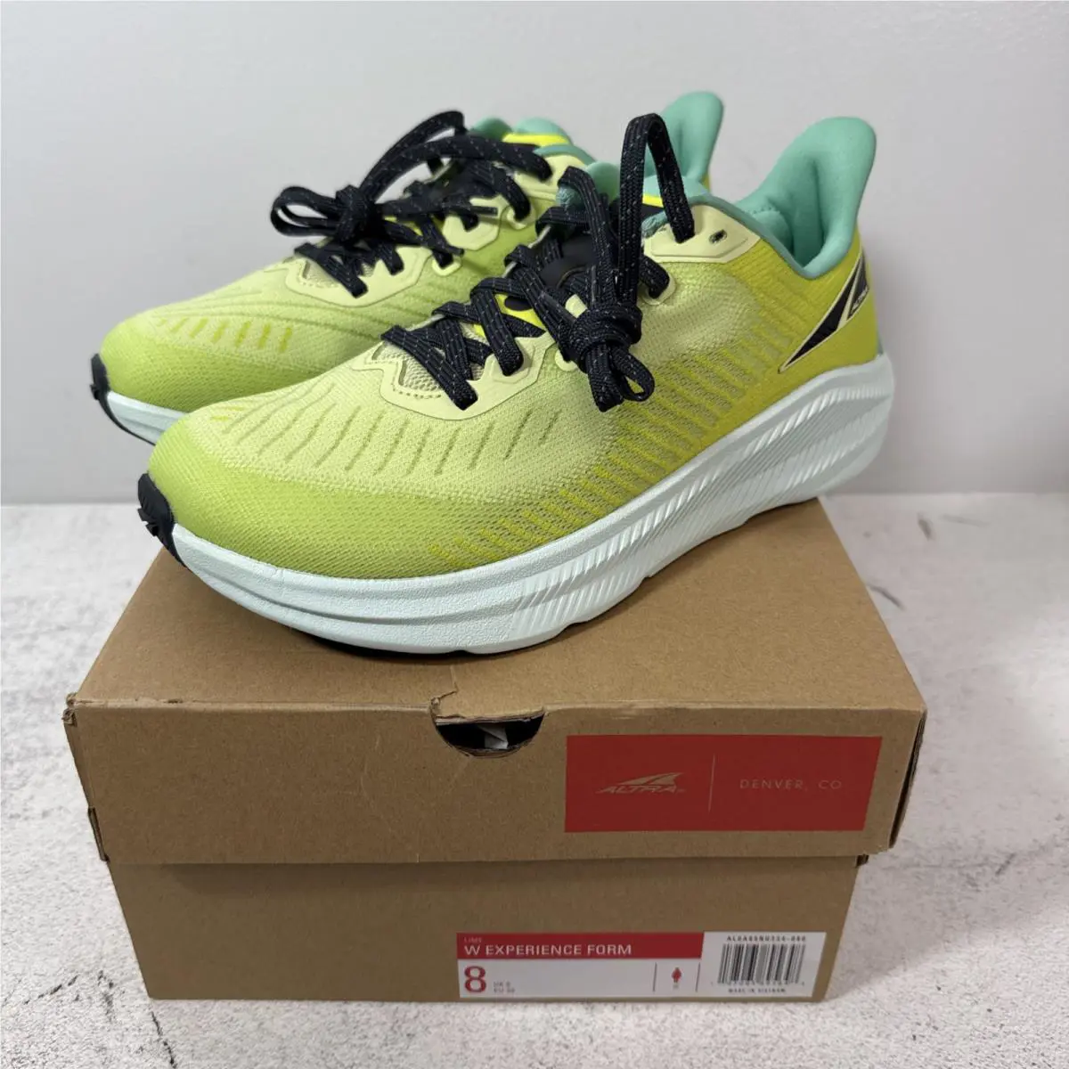 Altra shoes - Altra Experience Form - Experience Form - AL0A85NU3344 - Lime (UPC: 0197065895648) 2