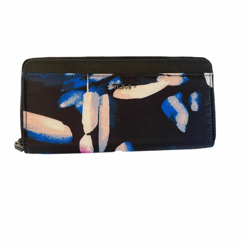 Tumi Vista Zip Wallet Himalyan Sky Print 0483802HSPO Leather Interior