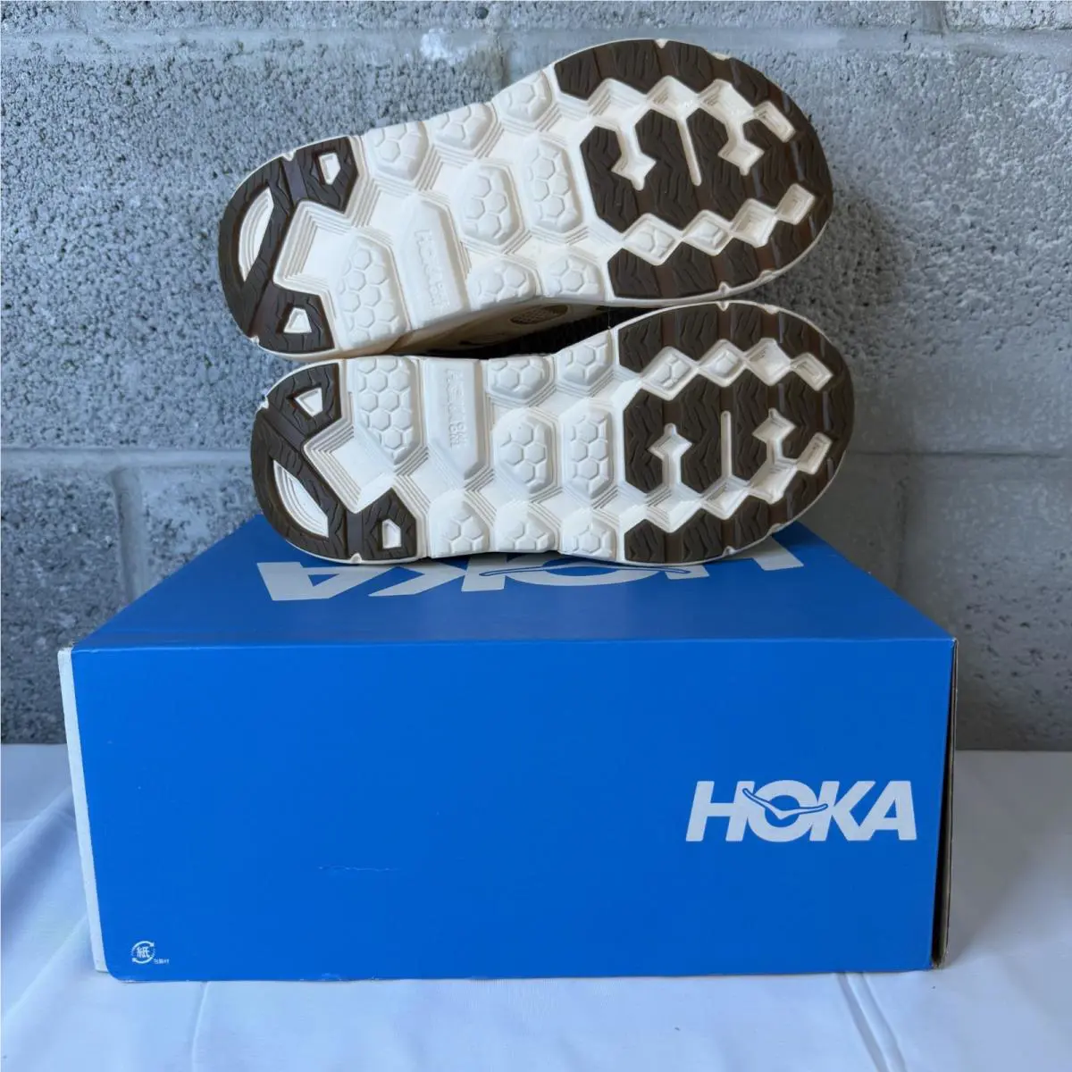 Hoka shoes - Hoka One One Clifton - One One Clifton - 116050 WWH - Beige 2