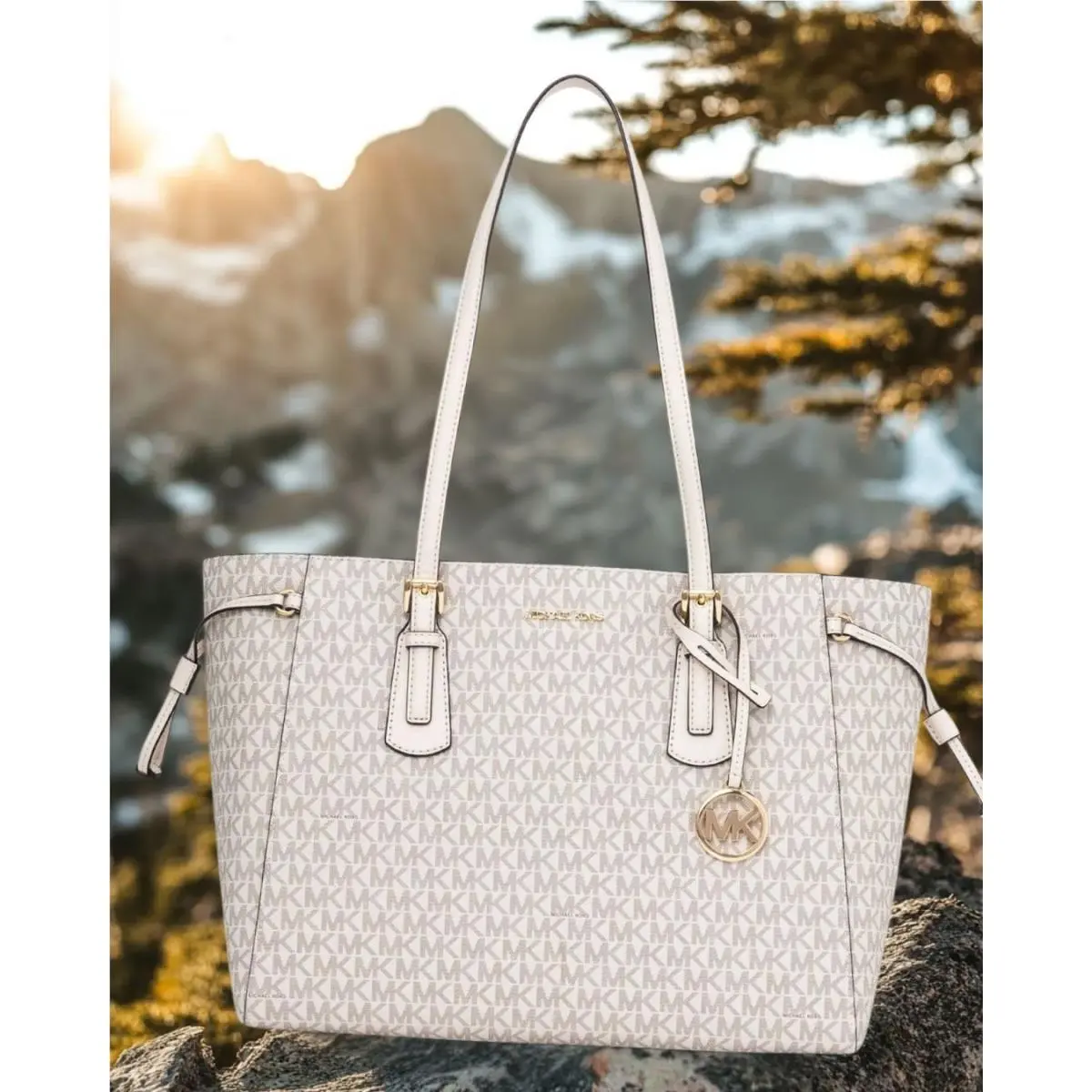 Voyager Women Large Handbag Purse Shoulder Tote Bag Light Cream MK by Michael Kors