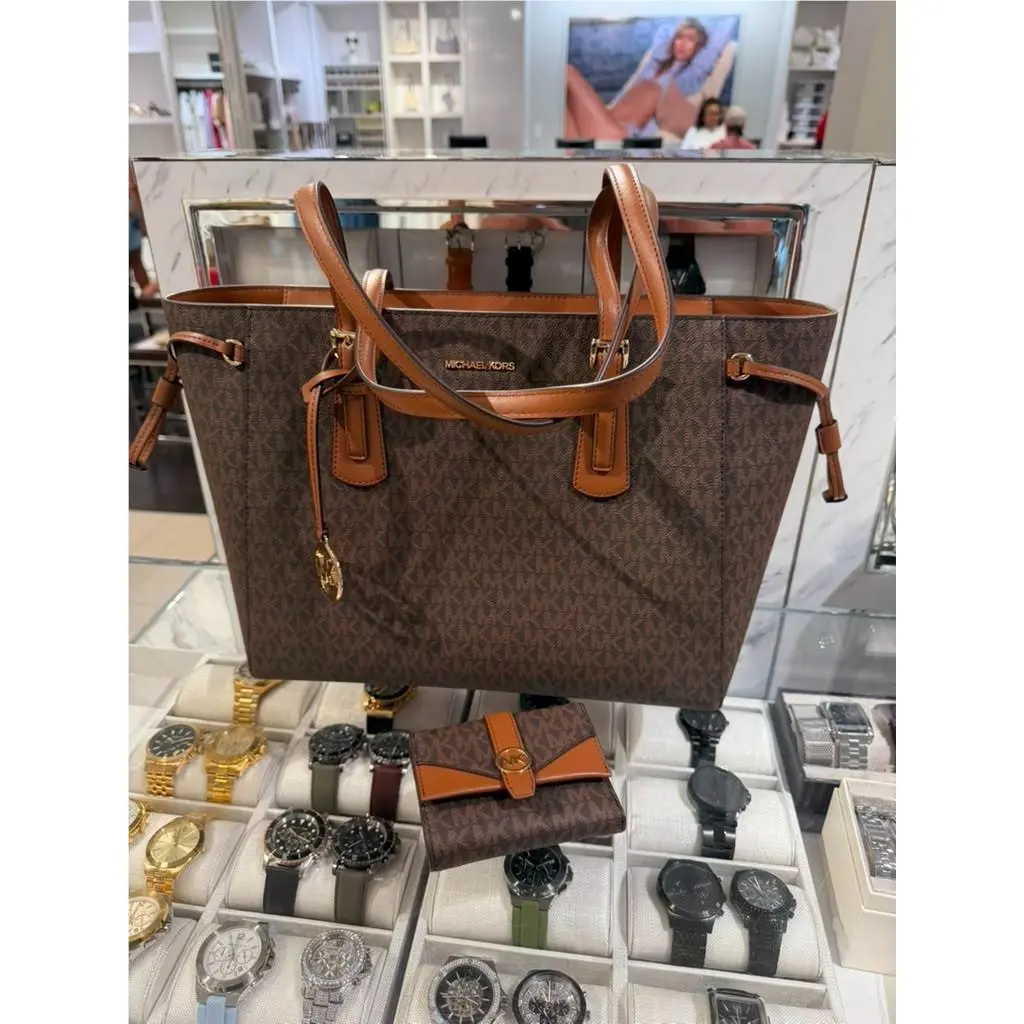 Michael Kors Voyager Women Large Handbag Purse Tote Bag + Greenwich Wallet Brown