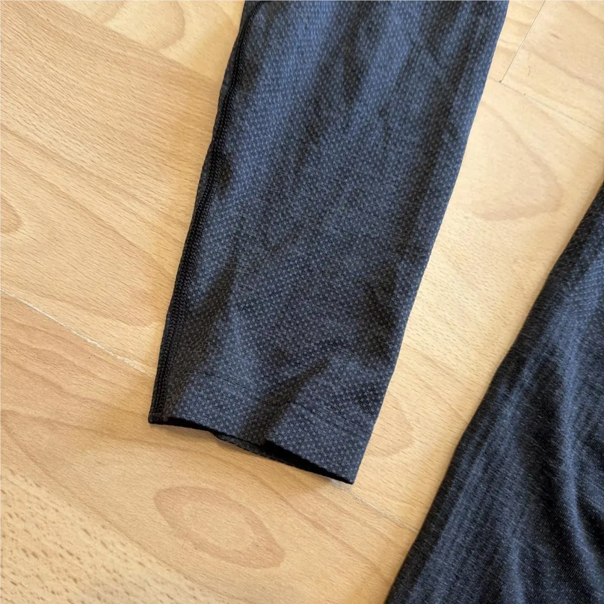 Lululemon clothing - Lululemon Metal Vent Tech - Metal Vent Tech - LM3CX8S - Gray 1